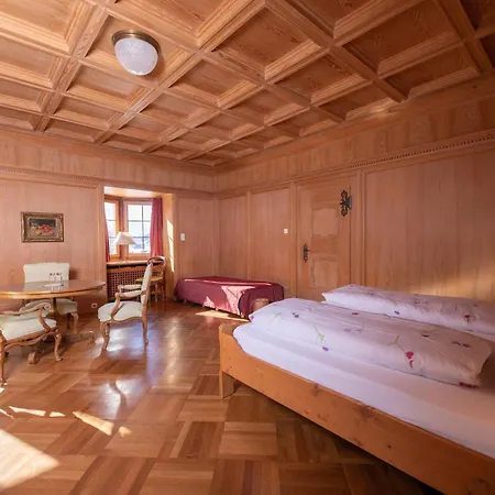 Chesa Spuondas Hotel