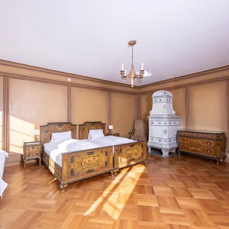 Chesa Spuondas Szálloda 3*