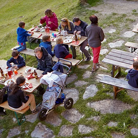 Chesa Spuondas Отель