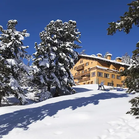 Chesa Spuondas Hotel 3*