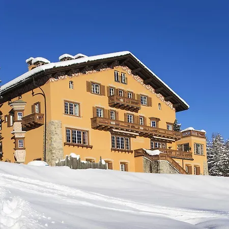 체사 스푸온다스 호텔 3*