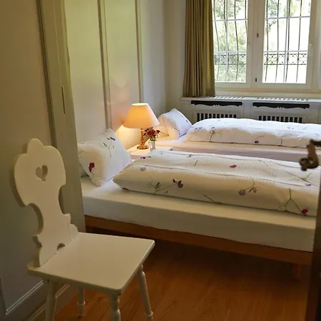 체사 스푸온다스 호텔 3*